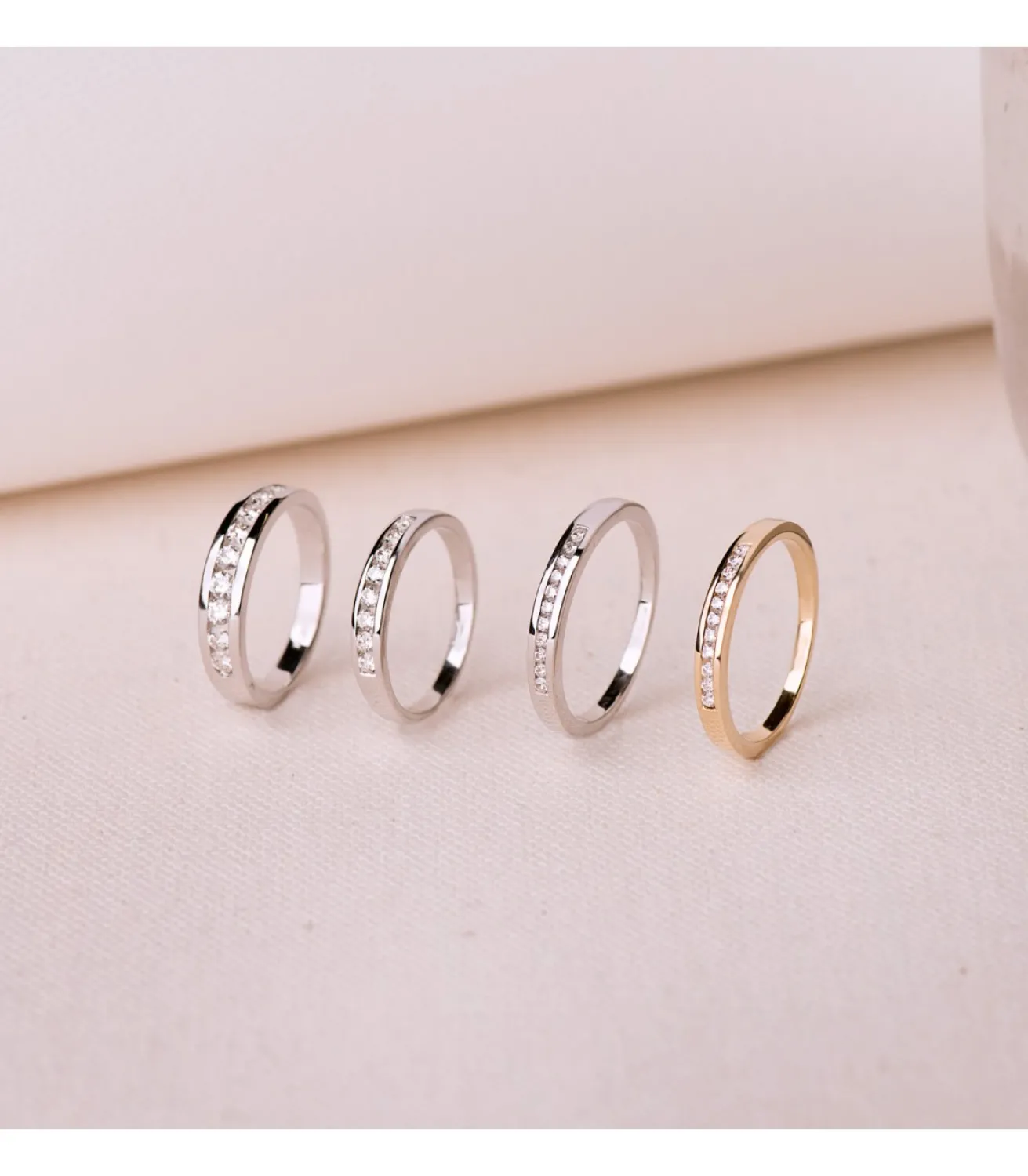 Alianza Oro Blanco 18K Diamantes 0.500 Qts.<Alda Joyeros New