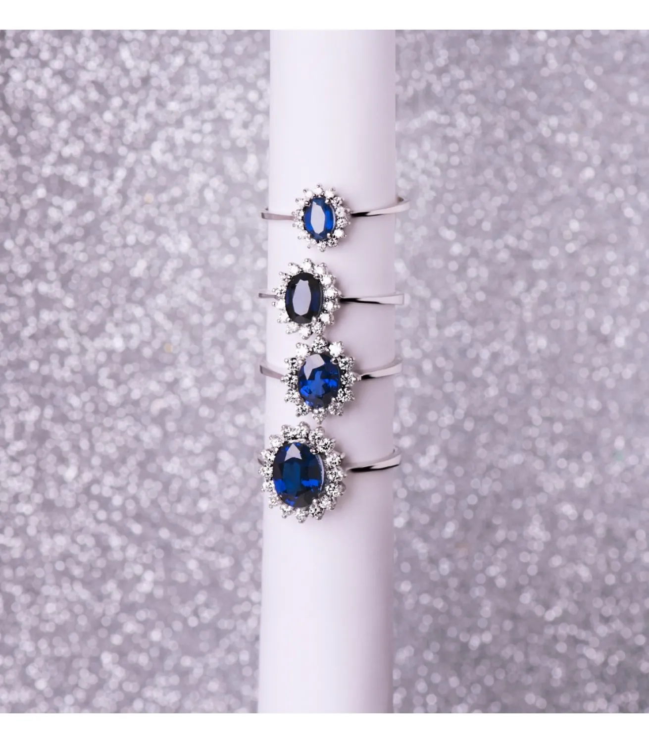 Anillo Jasmin 0.14 Qtes.18 Ktes Zafiro 0.62 Q<Alda Joyeros Shop