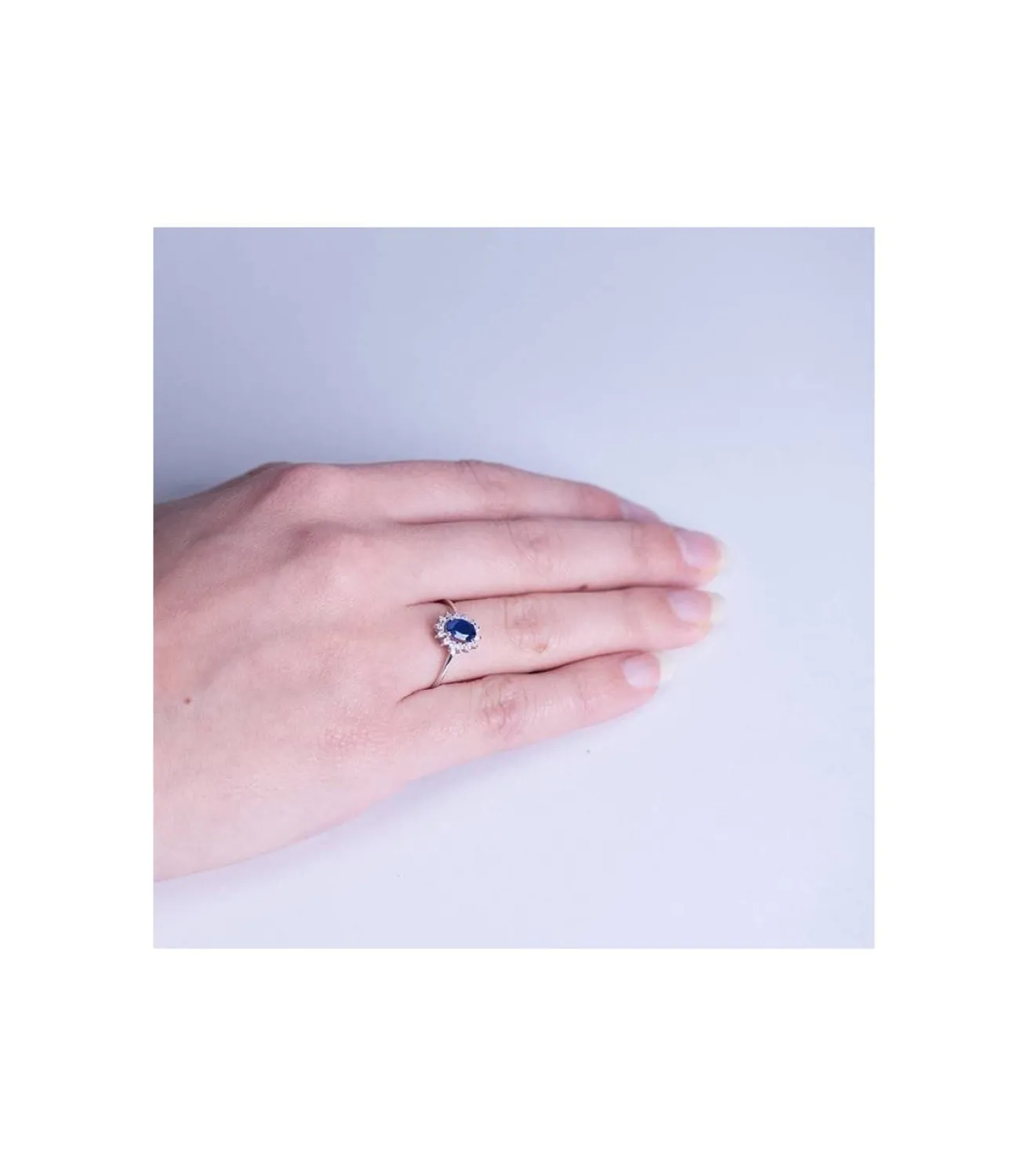 Anillo Jasmin 0.14 Qtes.18 Ktes Zafiro 0.62 Q<Alda Joyeros Shop