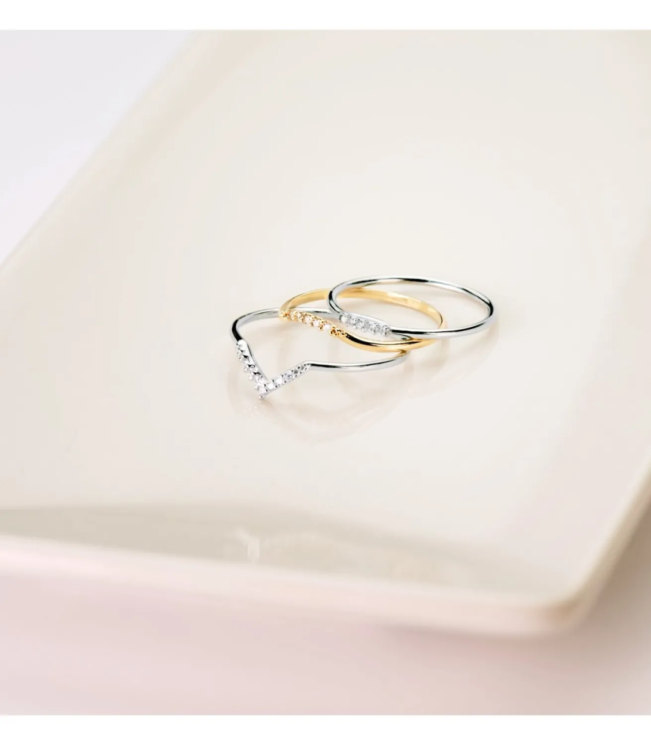 Anillo Monroe Oro Amarillo 18K Diamantes 0.025 Qts.<Alda Joyeros Shop