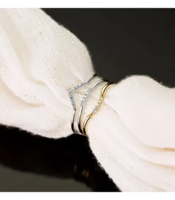 Anillo Monroe Oro Amarillo 18K Diamantes 0.025 Qts.<Alda Joyeros Shop