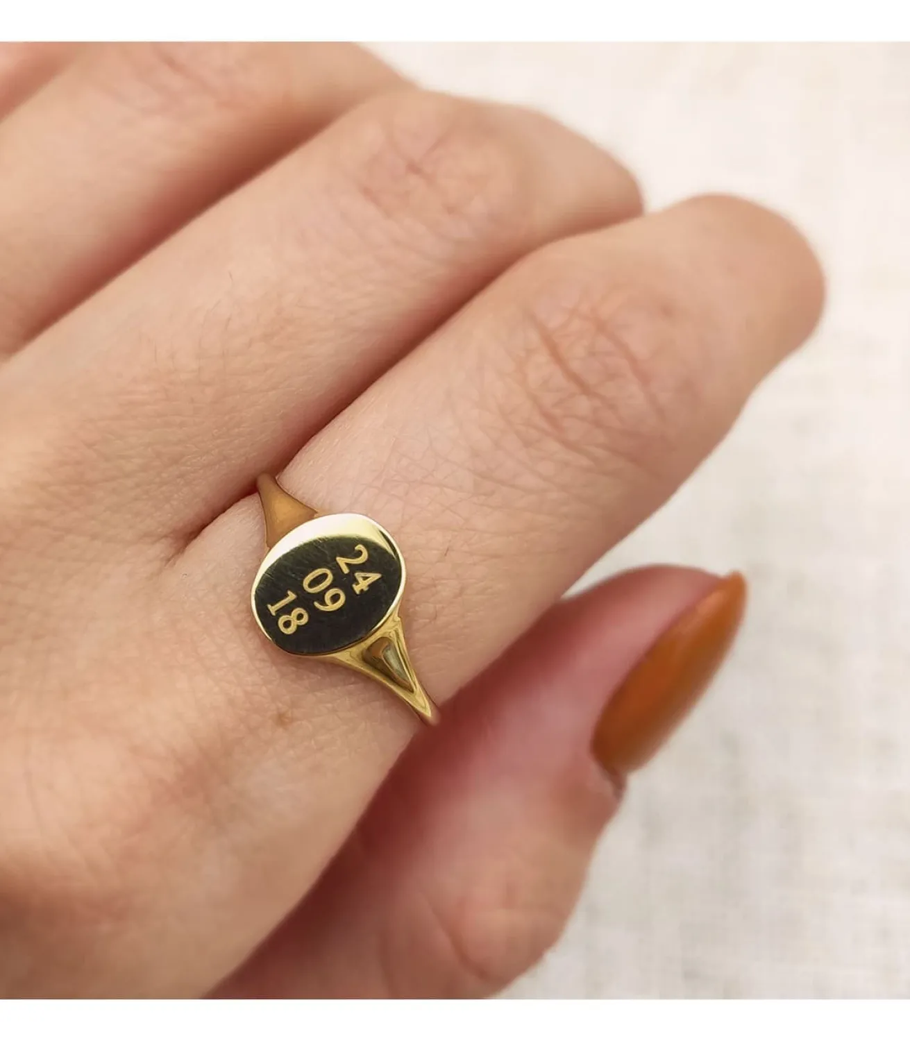 Anillo Sign Sello Mujer Tonel Oro 18K<Alda Joyeros Flash Sale