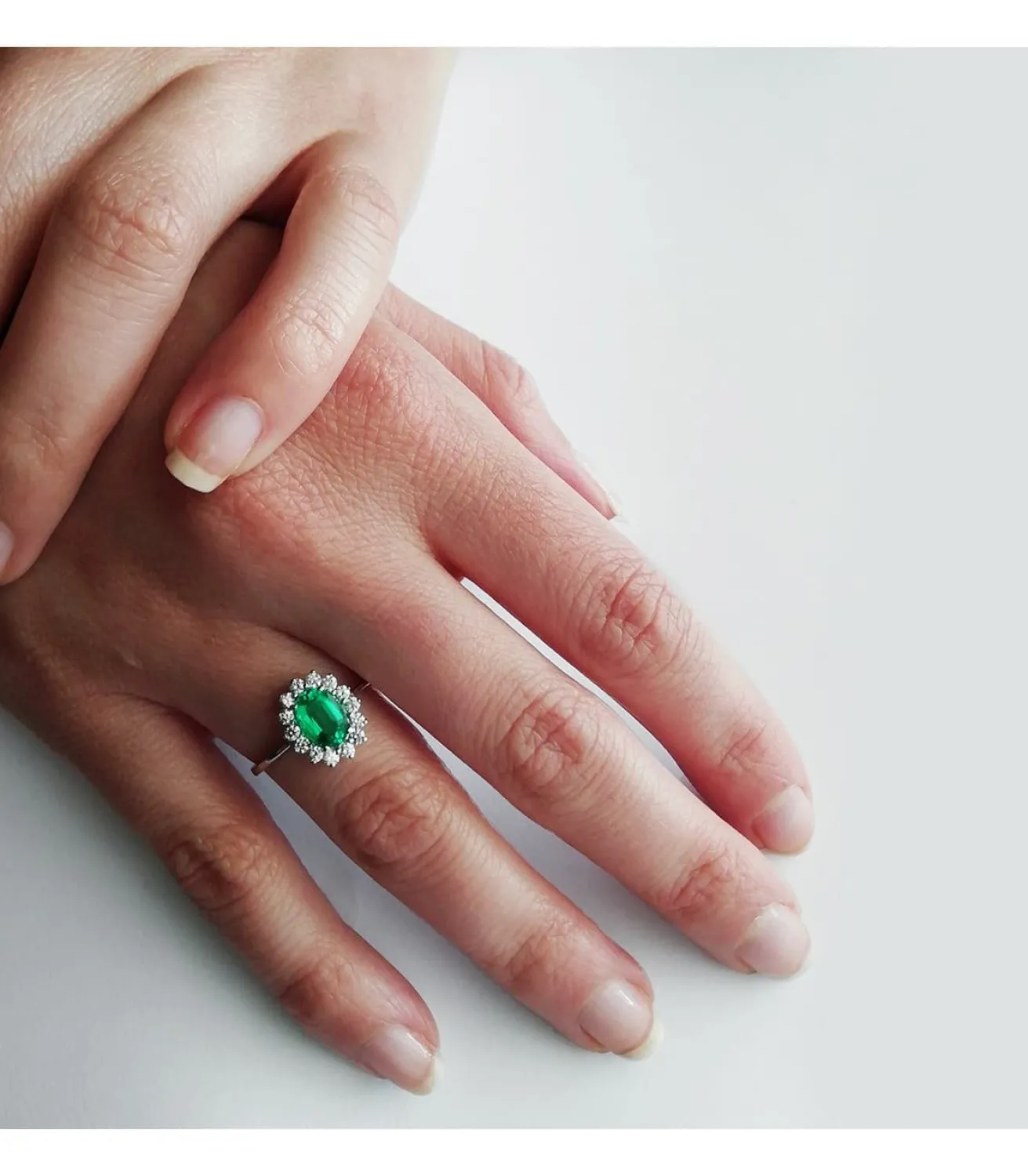 Anillo Sybil Oro Blanco 18K Esmeralda Y Diamantes<Alda Joyeros Discount