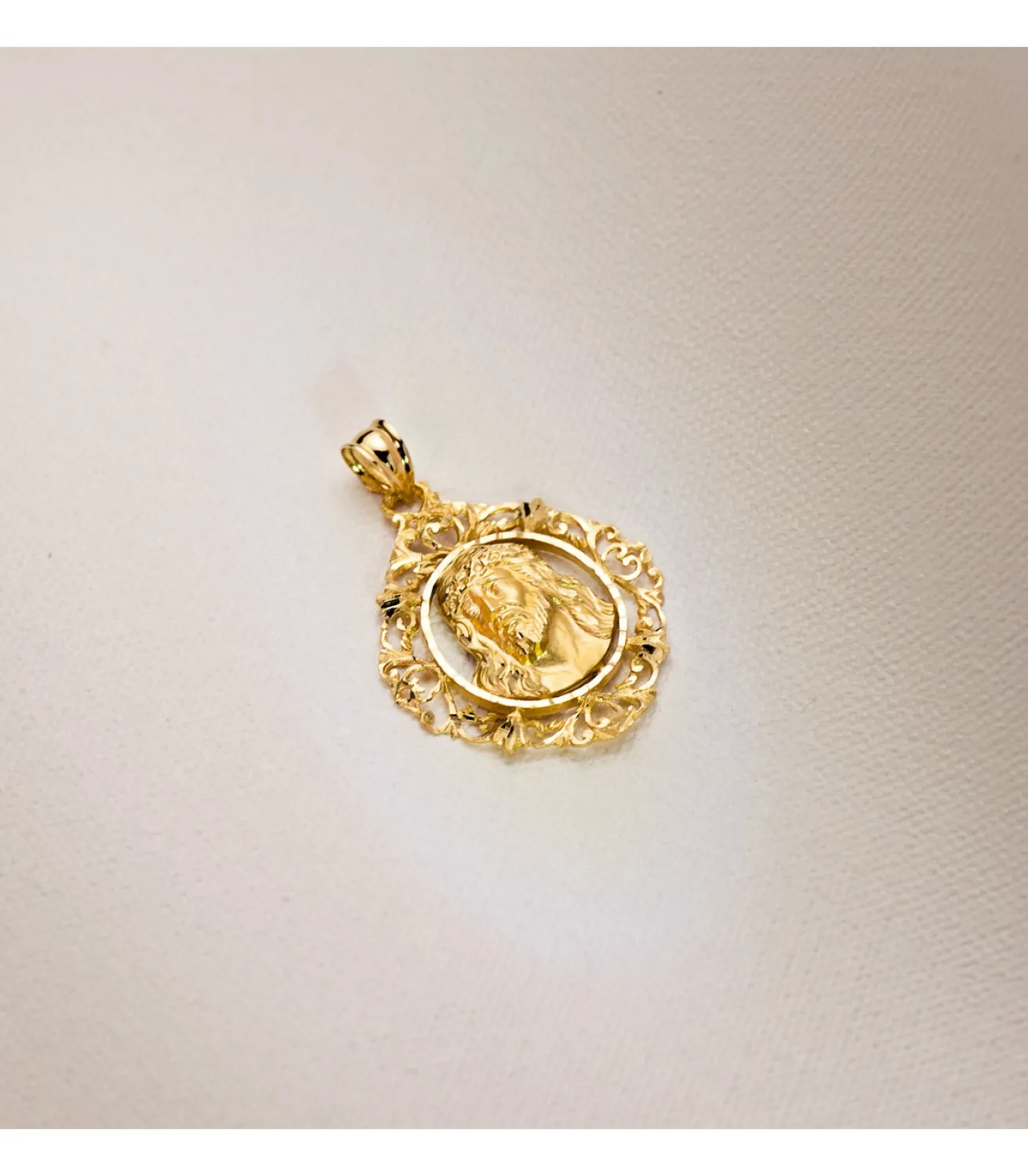 Colgante Rostro De Cristo Cerco Oro 18K 32Mm<Alda Joyeros Fashion