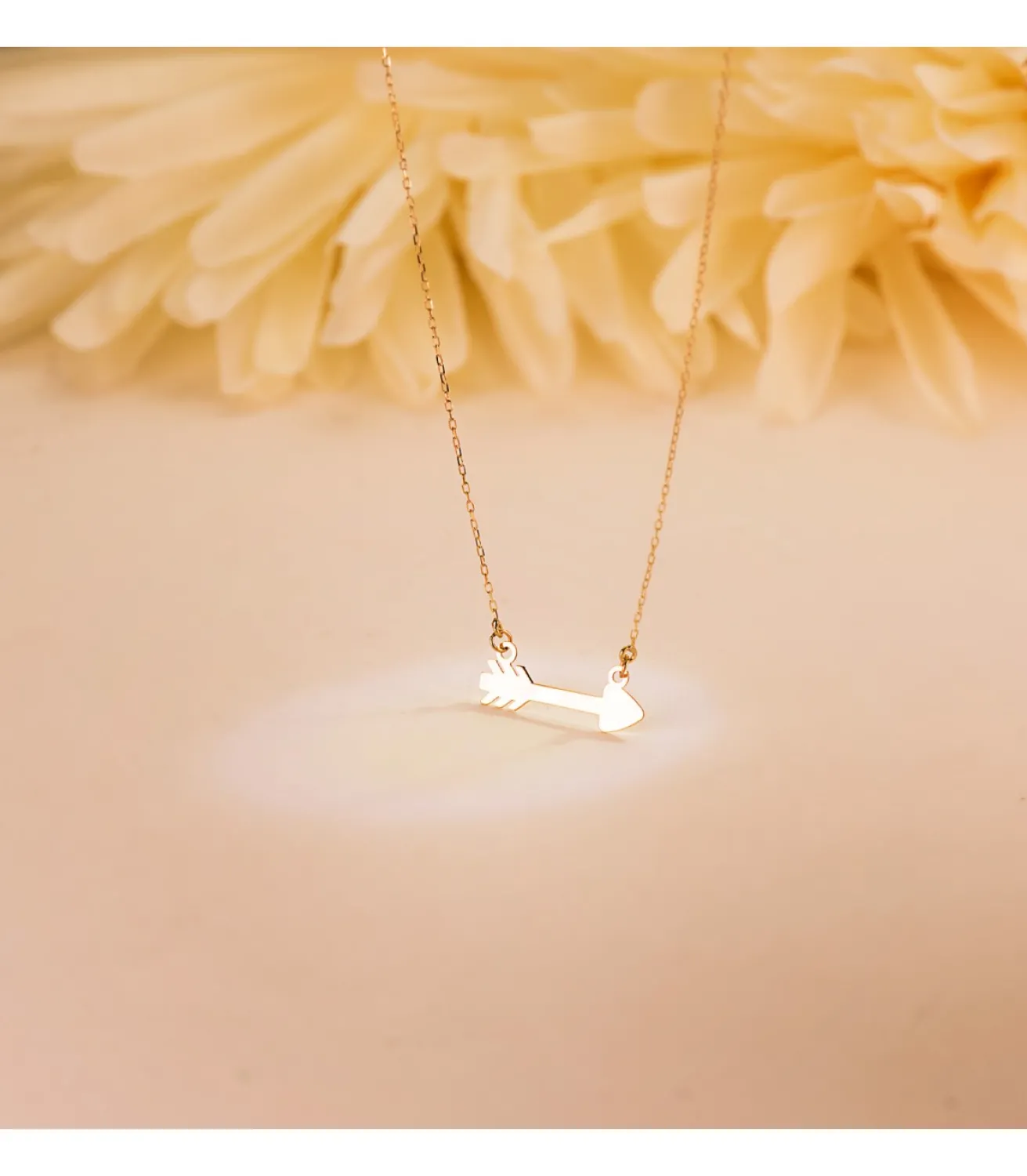 Gargantilla Flecha Mujer Oro Amarillo18K<Alda Joyeros Store
