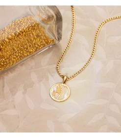 Medalla Virgen Niña Nacar 18 Ktes<Alda Joyeros Online
