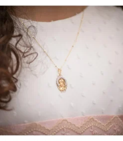 Medalla Virgen Niña Oro Bicolor 18K Corona<Alda Joyeros Online