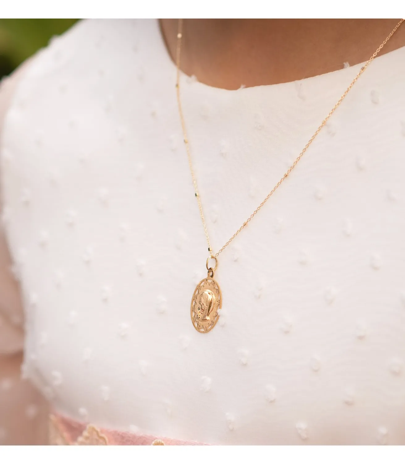 Medalla Virgen Niña Oval 18 Ktes<Alda Joyeros Flash Sale