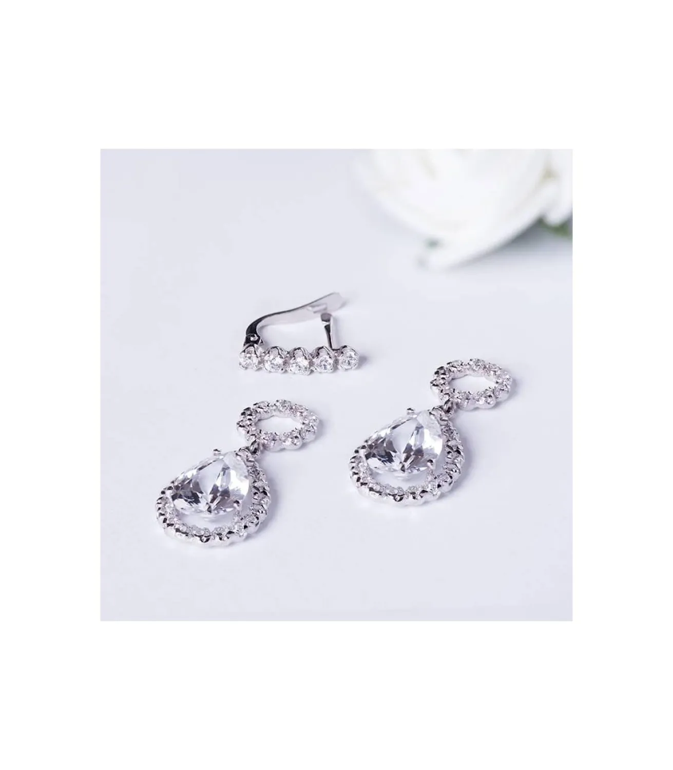 Pendientes Oro Blanco 18 Ktes Largos Circonitas. Nantes<Alda Joyeros Shop